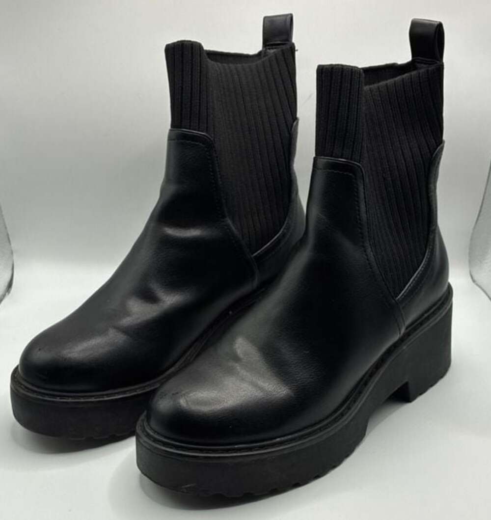 DV Dolce Vita Ayana Ankle Boot Black Knit Platform